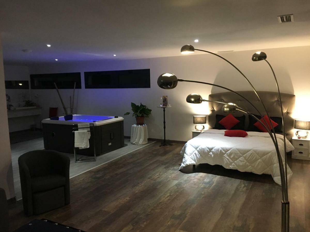 Hotel Restaurant Mas Del Gall Castelnou Zewnętrze zdjęcie