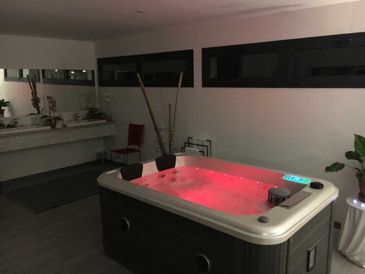 Hotel Restaurant Mas Del Gall Castelnou Zewnętrze zdjęcie